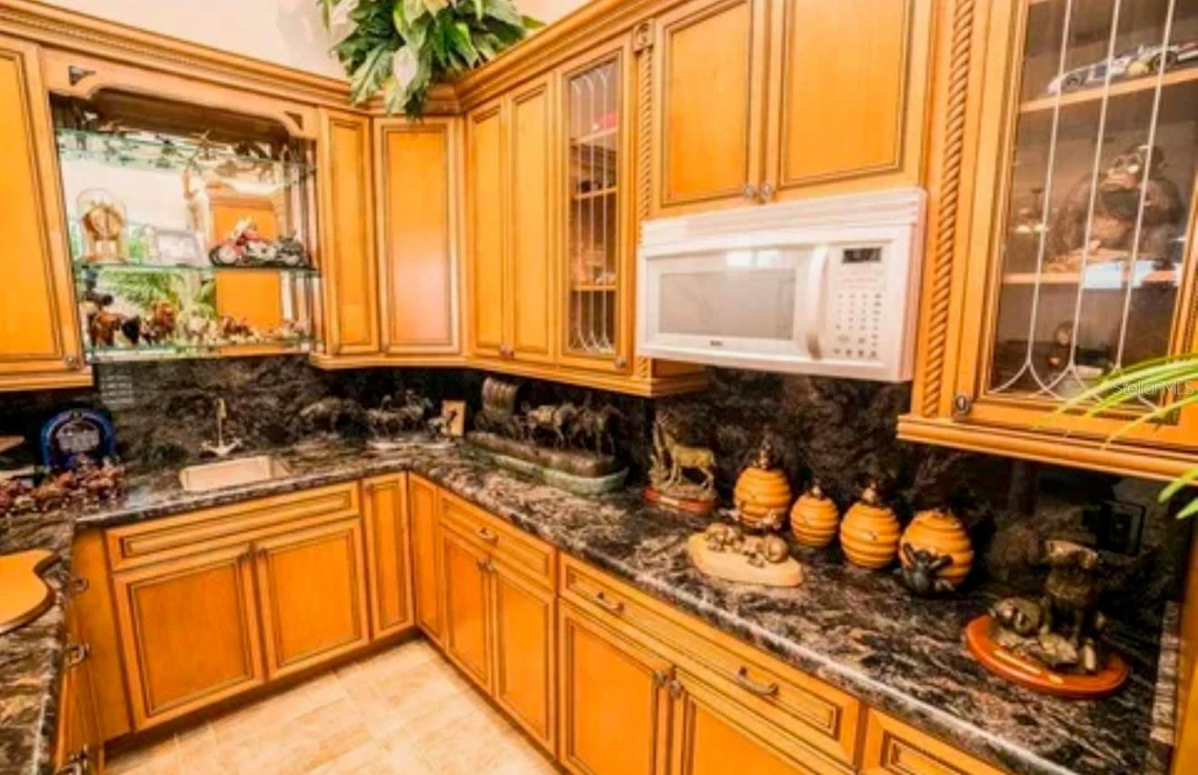 Farm and Lakefront Estate near Tampa, FL - bring the horses and farm animals $4,900,000