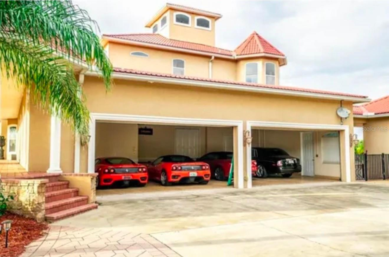 Farm and Lakefront Estate near Tampa, FL - bring the horses and farm animals $4,900,000