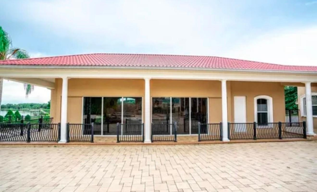 Farm and Lakefront Estate near Tampa, FL - bring the horses and farm animals $4,900,000